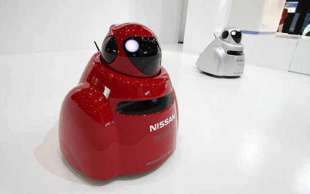 【CEATEC08】写真蔵…日産のロボットカーはハチの動き