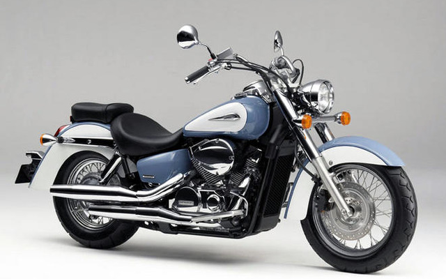 ホンダ シャドウ をフルモデルチェンジ　400ccクルーザー