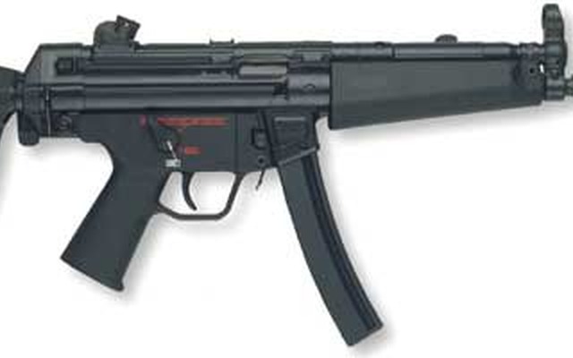 【ワールドカップ】警察庁がフーリガン対策に新兵器導入---全国に1400丁