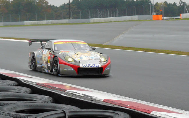 【SUPER GT 第9戦】写真蔵…GT300、順位決定