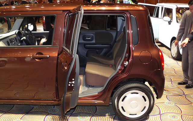 【スズキ ラパン 新型発表】180cm＋・90kg＋…運転しないなら後席