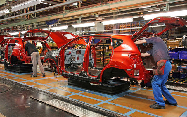 日産、イギリス工場で生産削減