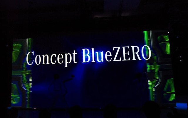 【デトロイトモーターショー09】メルセデスのEV/FCVコンセプト「BlueZERO」