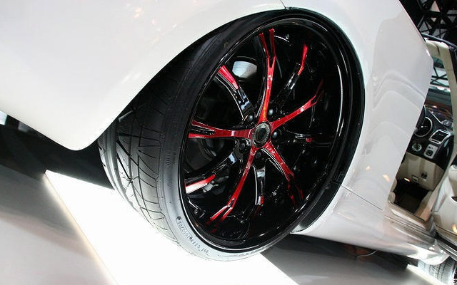 【東京オートサロン09】東洋ゴムの2ブランドが装着率トップ