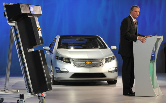 GM、バーンズ副社長「官民パートナーシップが必要」…先進技術の実用化