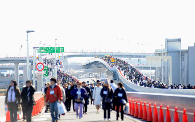 首都高でスカイウォーク…晴海線開通前に歩行者開放