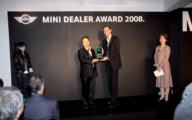 MINI 優秀ディーラーを表彰