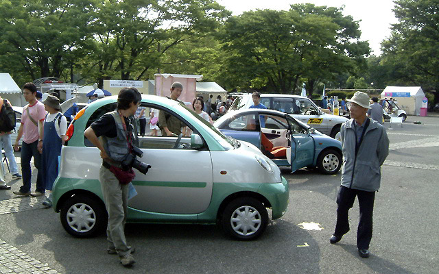【エコカーワールド2002】低公害車91台が一同に!! 今年も代々木で開催