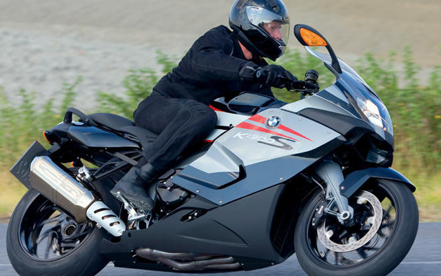 BMW K1300 シリーズ 日本発表…排気量アップでトルク増大