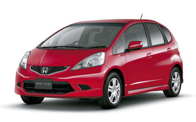 ホンダ フィット、新車見積りトップ…オートックワン1月
