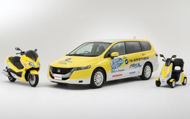 【ITS-SAFETY 2010】ホンダ、オデッセイの先進安全研究車などを公開