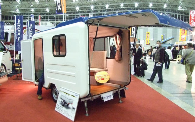 【キャンピング＆RVショー09】安くて小さいトレーラー型が旬
