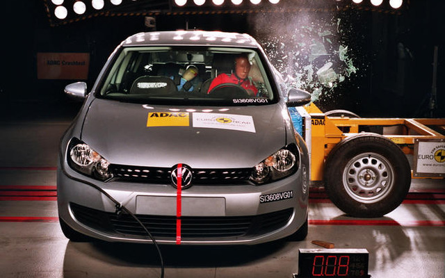 【ユーロNCAP】VW ゴルフ 新型…最高評価の5つ星