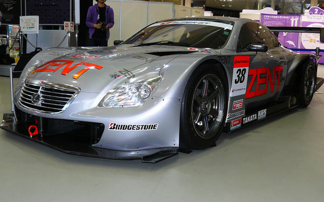 【トヨタスポーツ09】GT500仕様のレクサス SC430…08年型と比較