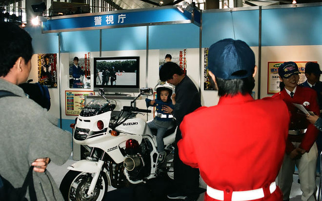 【東京モーターサイクルショー09】こちらは拡大