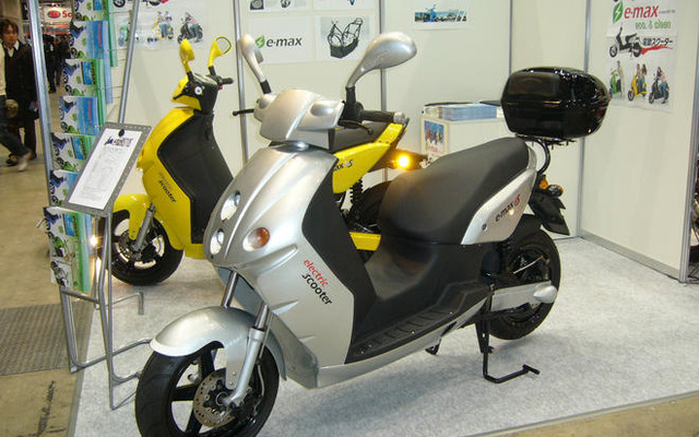【東京モーターサイクルショー09】会場に電動バイクがチラホラ