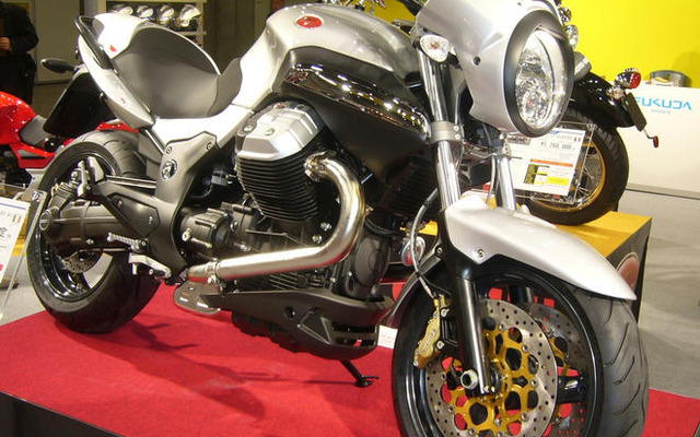 【東京モーターサイクルショー09】MOTO GUZZI、1200SPORTの4バルブ仕様を参考出品