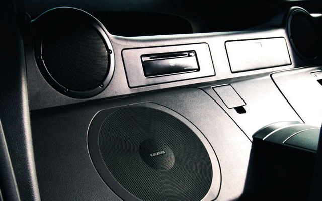 HD773 Z33 フェアレディZ BOSE スピーカー 3点 アンプ 付き HD773 Z33 フェアレディZ BOSE スピーカー 3点 アンプ 付き