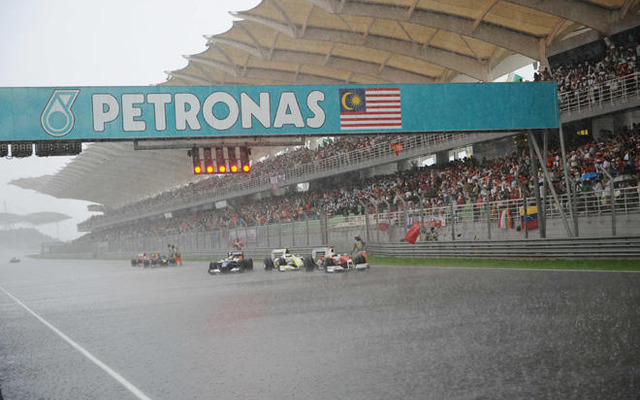 バトンが2戦連続のポールtoウィン達成…マレーシアGP
