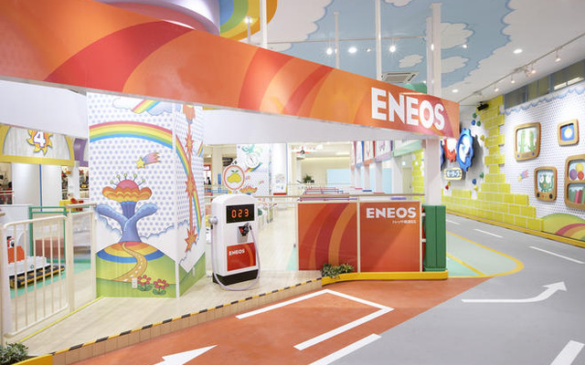 新日石とブリヂストン、でこぼこモータース 3店舗を協賛