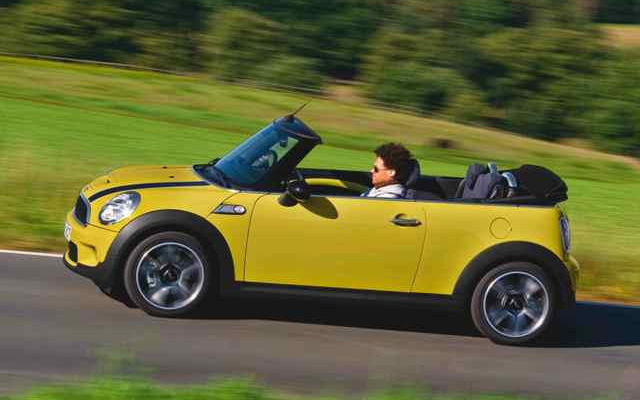 MINI コンバーチブル 新型発表…燃費性能40％アップ