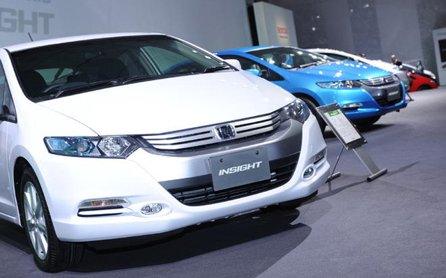 【株価】自動車株、円高を嫌気し全面安