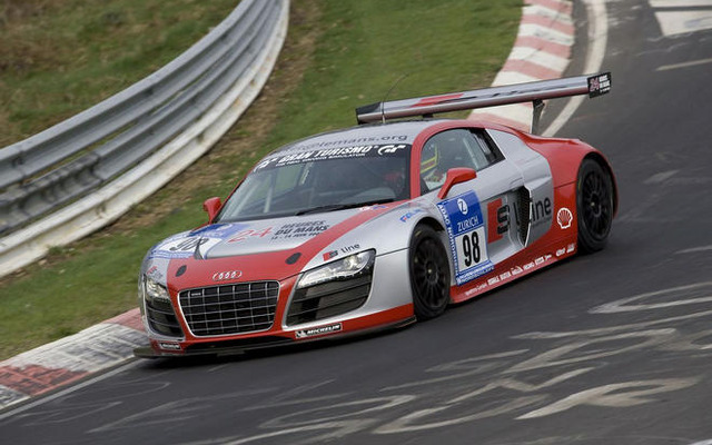 アウディ R8 、ニュル24時間耐久に参戦