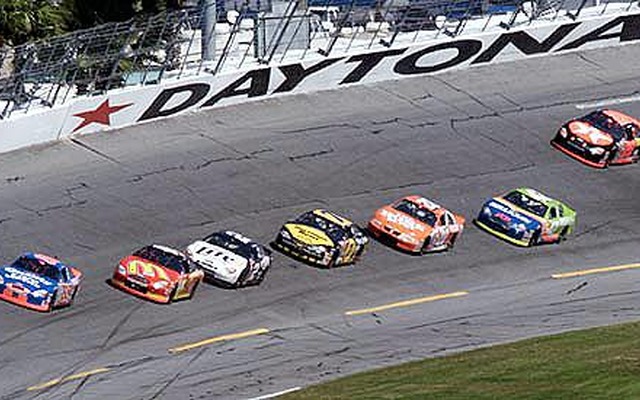 デイトナ500フォード圧勝「これじゃワンメークレースだ」とGMクレーム