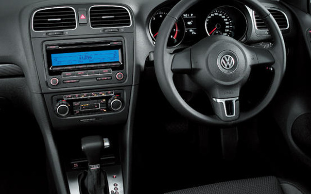 【VW ゴルフ 試乗】コンフォートラインが魅力…岡本幸一郎