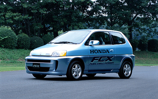 燃料電池の市場予測---2010年に自動車が725億円、多いか少ないか