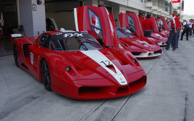 フェラーリ FXX 日本発表…F1で勝つ