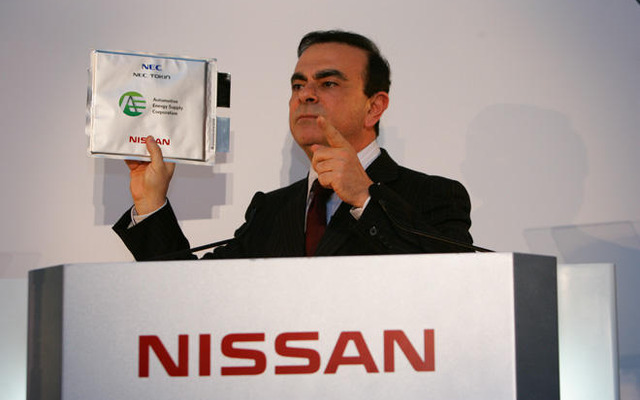 【新聞ウォッチ】日産、ゴーン社長「赤字が続く限り」続投