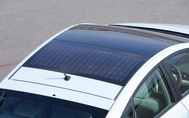 【トヨタ プリウス 新型発表】意外!?　ソーラーパネルは充電できず