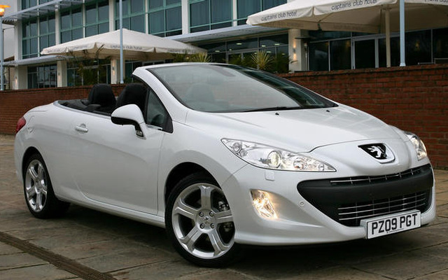 プジョー 308CC…英国で順調な滑り出し