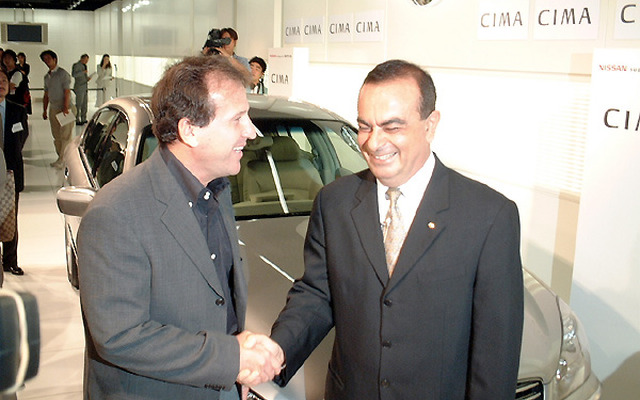 ブラジルつながり!!　ゴーン日産社長がジーコ新監督に『シーマ』をプレゼント