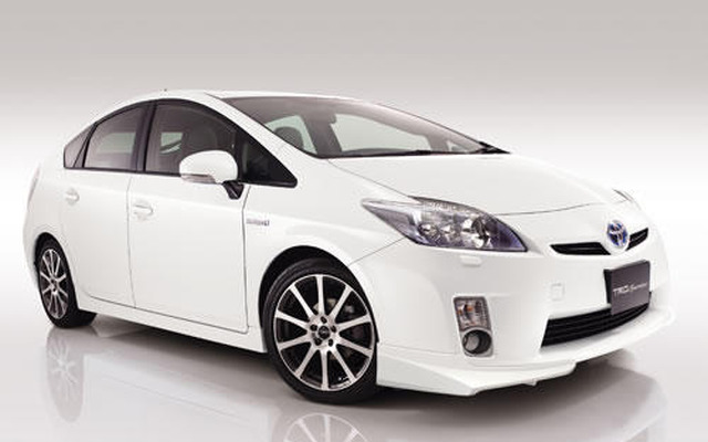 【トヨタ プリウス 新型発表】TRD、専用パーツを新発売