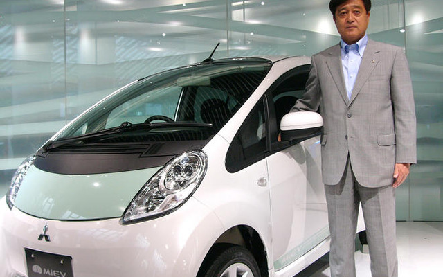 【三菱 i-MiEV 発表】益子社長、20年に電気駆動車を2割に