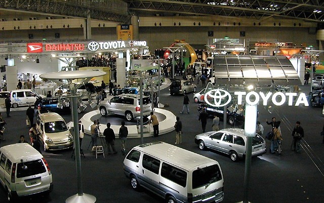 【東京ショー2002概要】自工会初のモーターショー、今回は商用車です