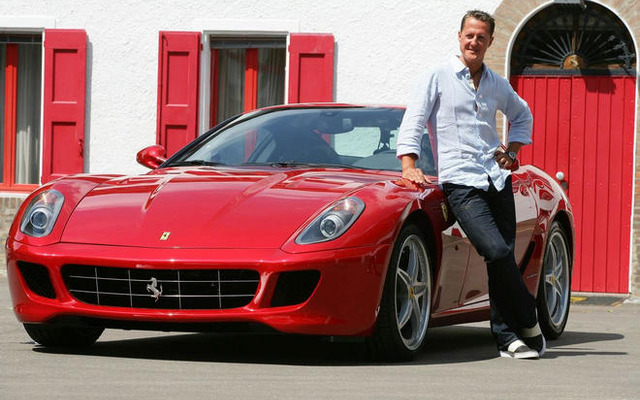 シューマッハ、フェラーリ最強モデルを徹底テスト