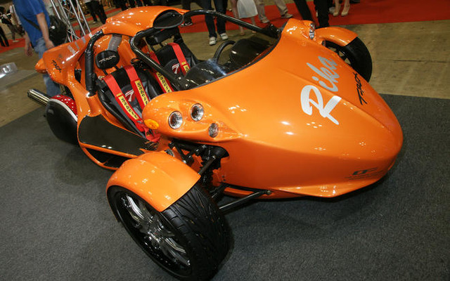 【東京スペシャルインポートカーショー09】普通免許でライドOK！ 三輪ビークル時代が到来？