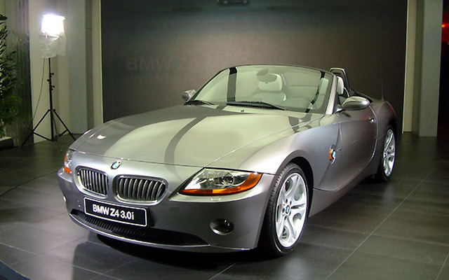 【パリ・ショー2002速報】BMW『Z4』--気になる価格、ライバルは?