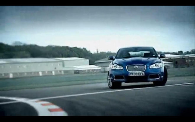 ジャガー XFR 対 BMW M5…世界最速セダンはどっちだ?