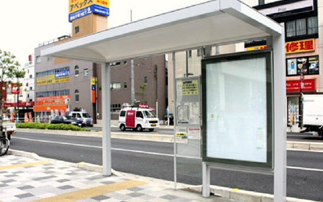 国際興業、バスシェルターを設置…広告可能になってできること
