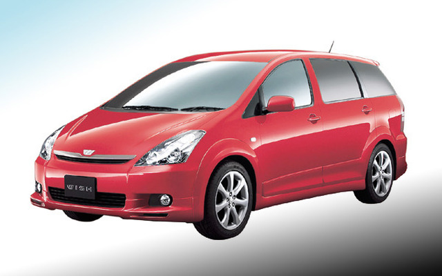 【東京ショー2002出品車】トヨタの新型ミニバン『ウィッシュ』は来年1月に発売