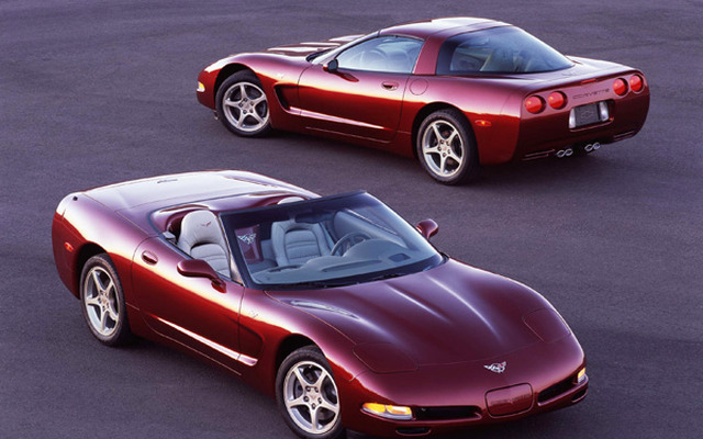 シボレー『コルベット』の2003年モデルは5機種---どれにしようか