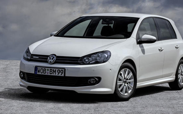 VW ゴルフ にもブルーモーション…燃費26.3km/リットル