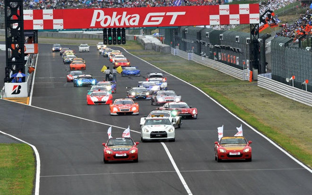 【SUPER GT 第7戦】2人1組で5組をご招待---まもなく締め切り