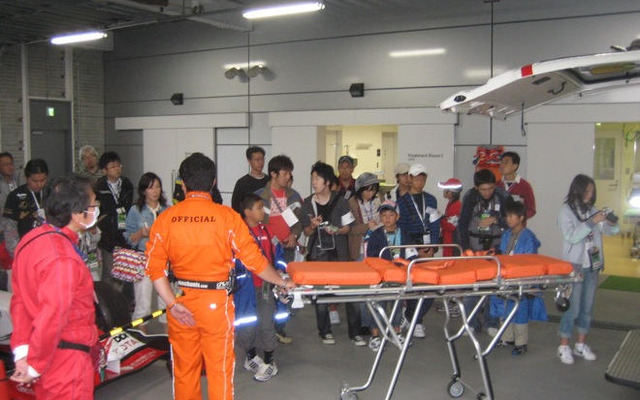 【SUPER GT 第7戦】イベント報告…キッズ記者体験や熱気球など