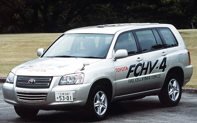 【燃料電池自動車トヨタ『FCHV』動き出す】注目の価格、そして購入するのは誰?