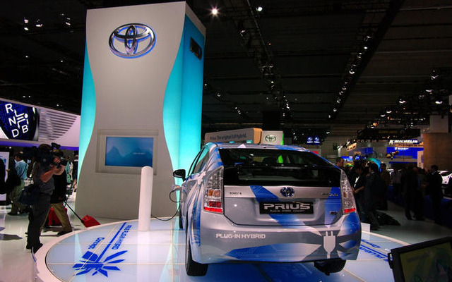 【フランクフルトモーターショー09】プリウス PHV…トヨタエコカーの本命